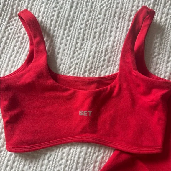 SET Active Red Matching Set - Picture 2 of 9